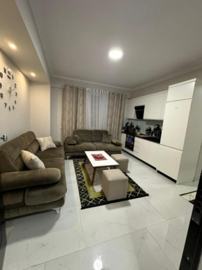 Evi's Apartament Ne Plazh Buze Detit